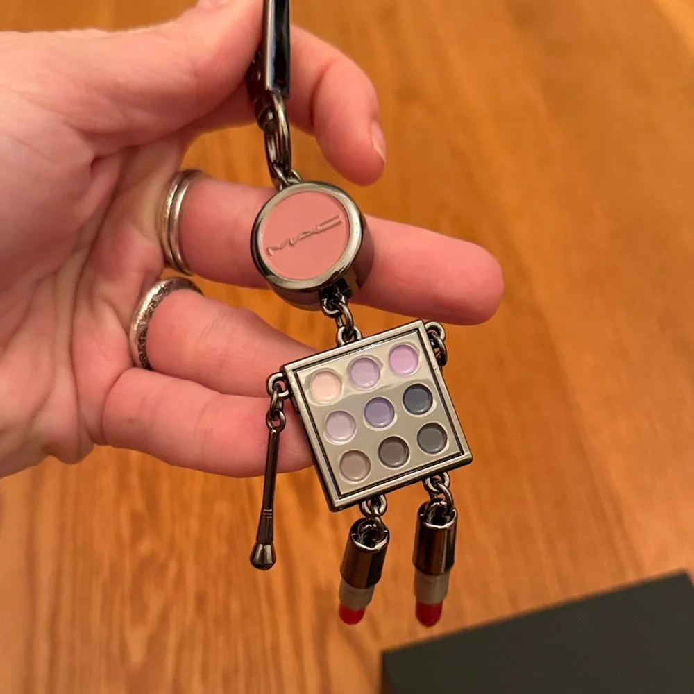 MAC Cosmetics Robot Keychain with Pink and Red Lipstick Accents - Picture 5 of 6